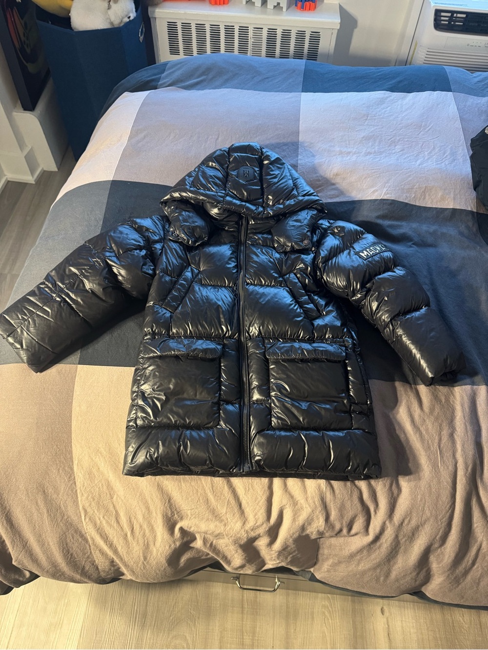 Mackage Kennie Kids Black Hooded Puffer Jacket SIZE 6 100% Authentic
